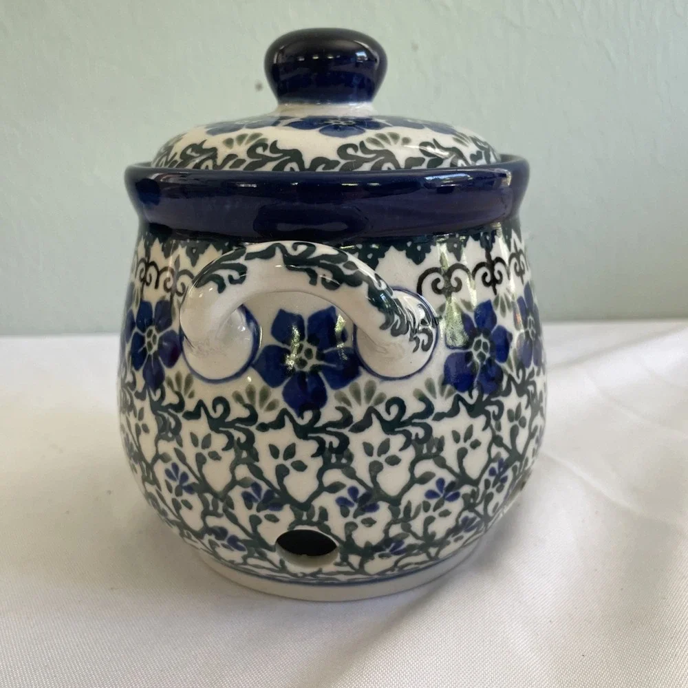 Vintage Polish Pottery Handled Garlic Onion Jar Made In Poland Blue Flowers 6in